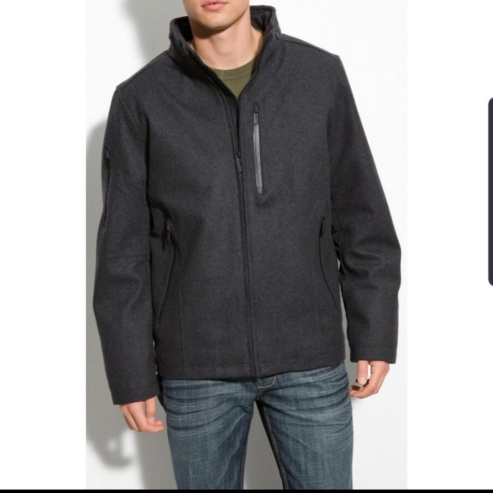 Tumi T Tech Men's Jacket Size XL.